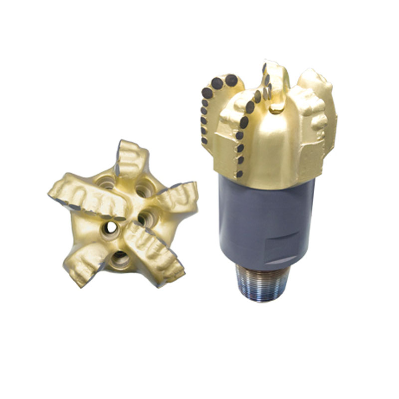 PDC drill bit