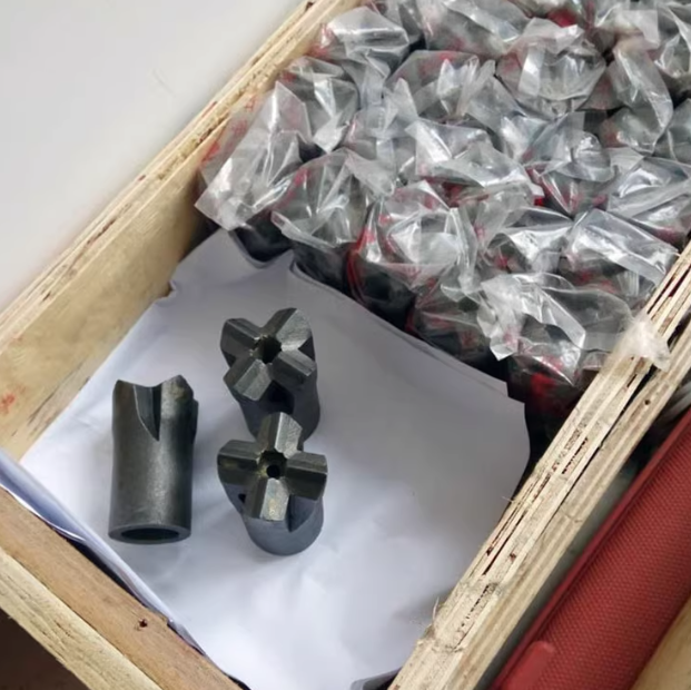 Tapered Cross Drill Bits for Hard Rock – Superdrill .png